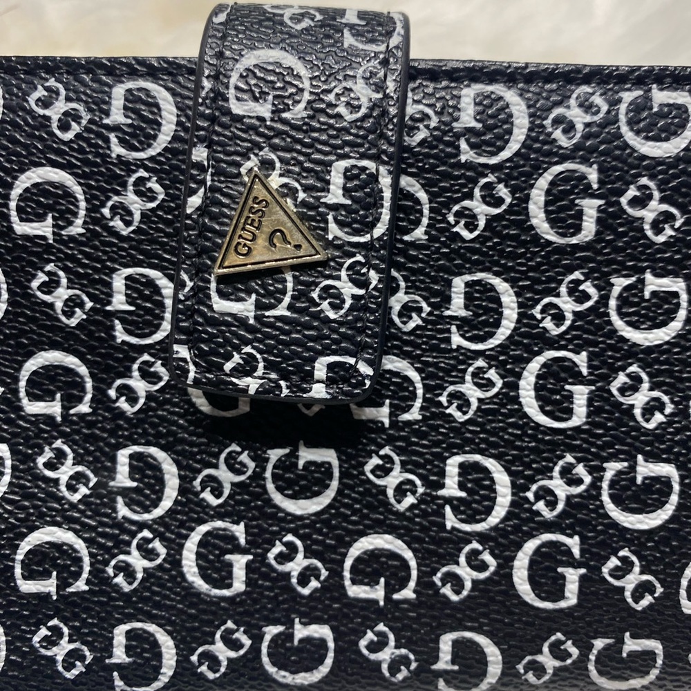 Guess phone wallet clutch